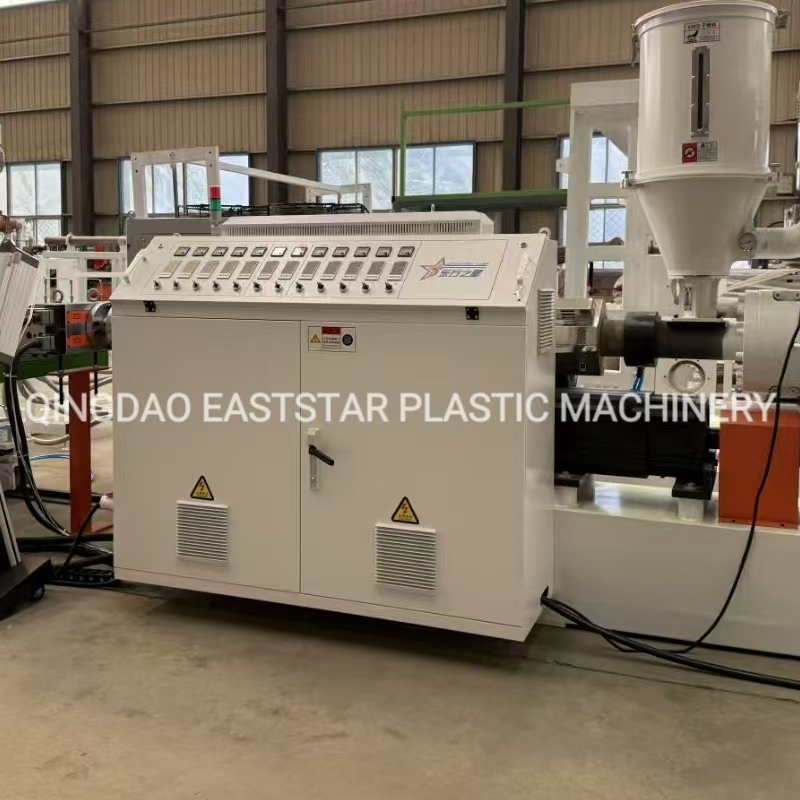 Eksklusiv en-av-to PVC-vannlinje-produksjonslinje styrker husdyrindustrien