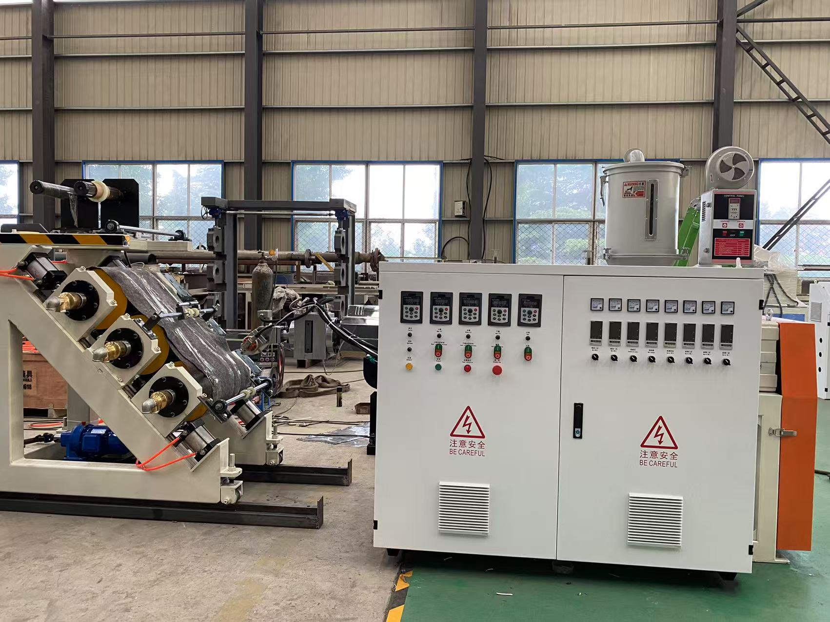 QINGDAO EASTSTAR sender avansert TPE Waterstop-produksjonslinje til India