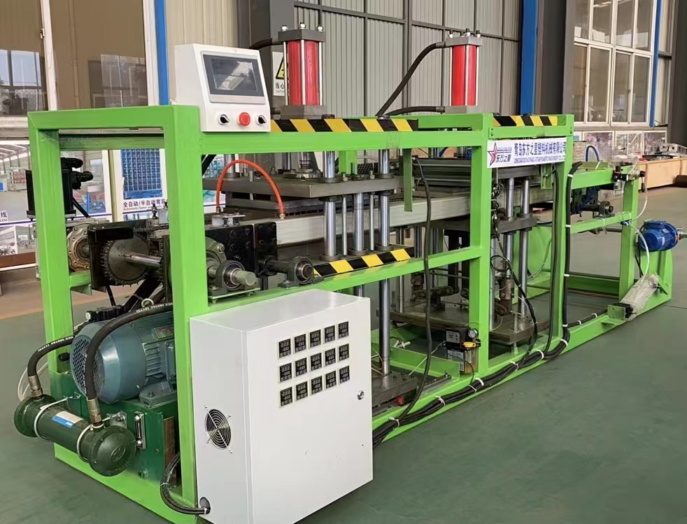 Hvordan kan helautomatisert frøplantebrettutstyr oppnå stabil og effektiv produksjon?